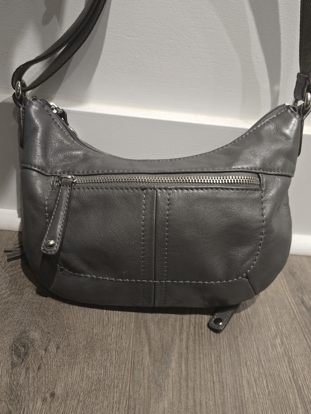 Tignanello Gray Leather Crossbody  Bag W Tassel And Logo Tag Lined Pattern
